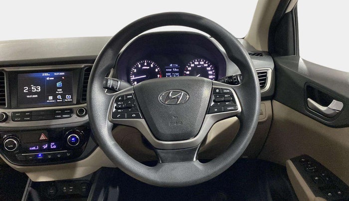 2019 Hyundai Verna 1.6 VTVT SX, Petrol, Manual, 40,405 km, Steering Wheel Close Up