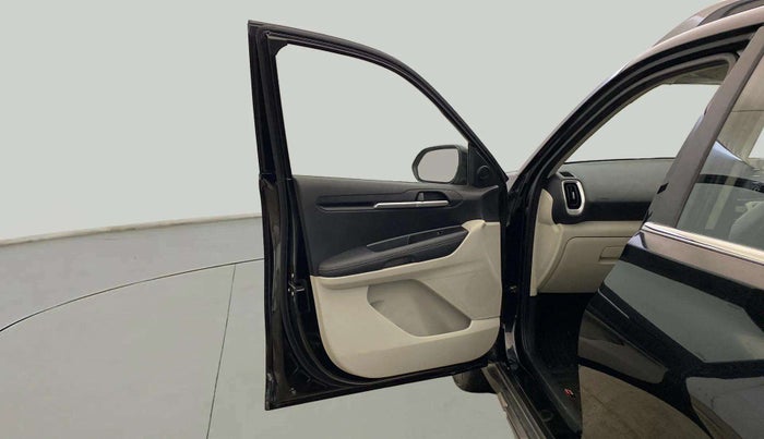 2022 KIA SONET HTX ANNIVERSARY EDITION 1.5, Diesel, Manual, 31,612 km, LHS Front Door