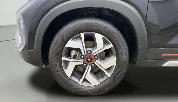 2022 KIA SONET HTX ANNIVERSARY EDITION 1.5, Diesel, Manual, 31,612 km, Left Rear Wheel