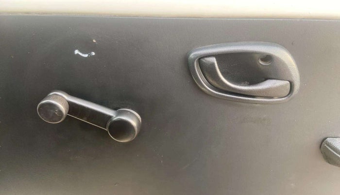 2019 Maruti Eeco 5 STR WITH A/C+HTR, CNG, Manual, 76,996 km, Driver Side Door Panels Control
