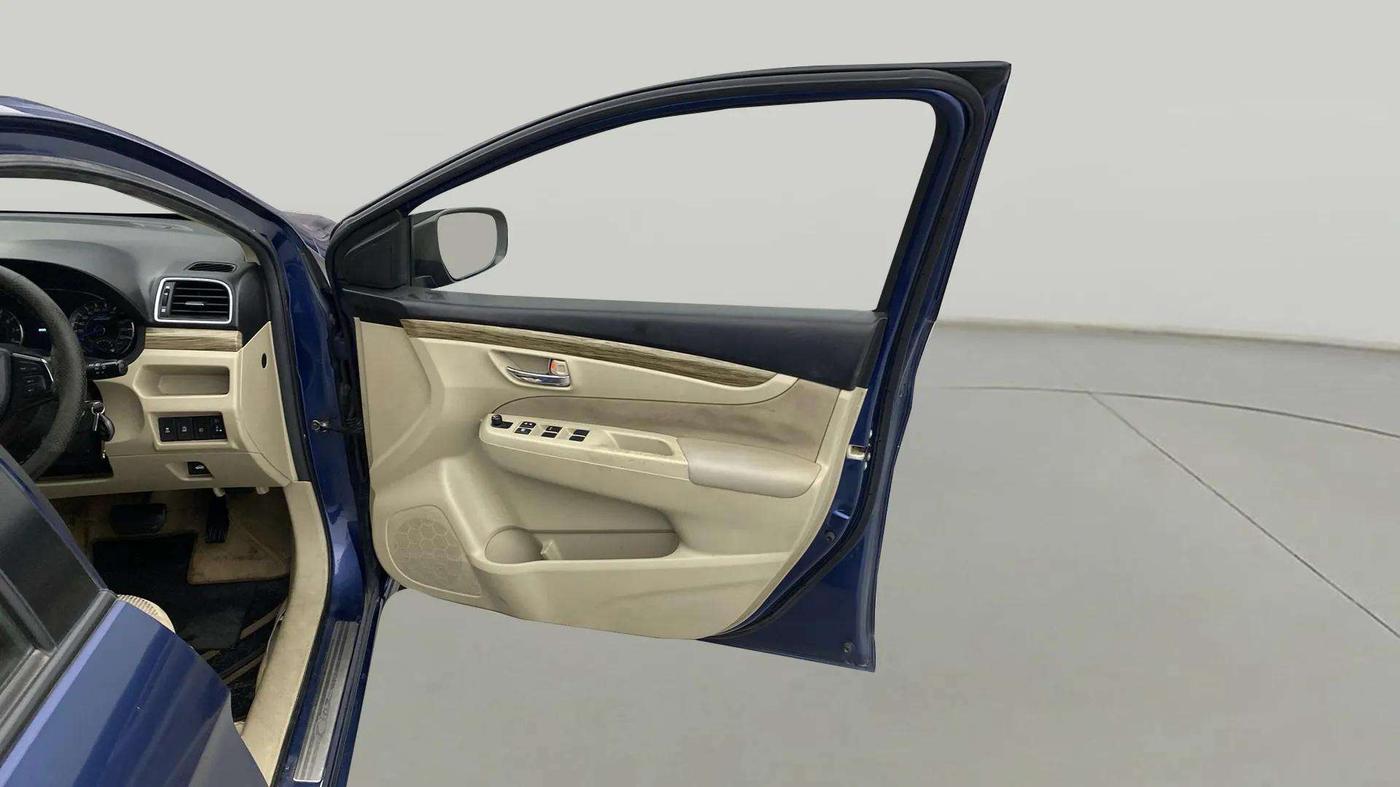 2019 Maruti Ciaz DELTA AT 1.5 SHVS PETROL, Petrol, Automatic, 77,002 km, RHS Front Door