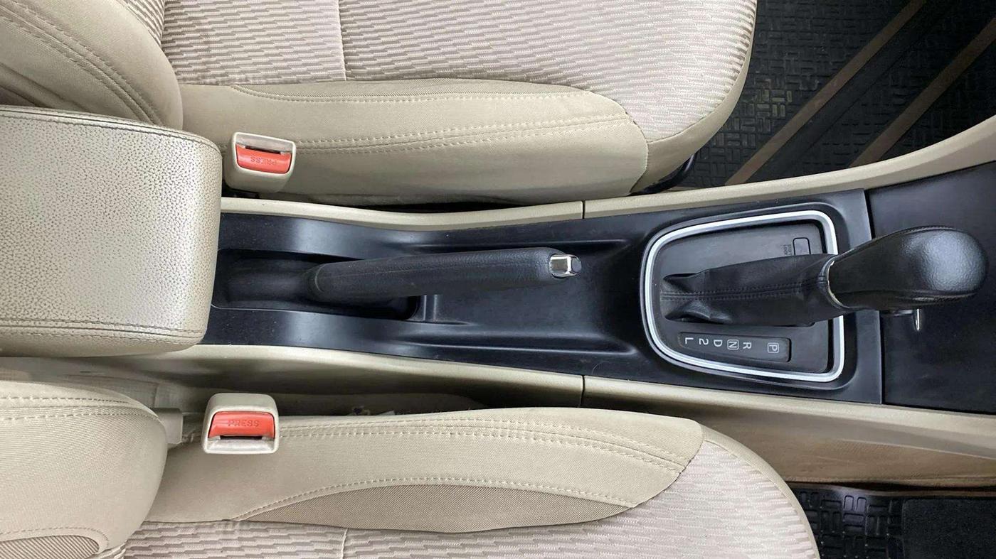 2019 Maruti Ciaz DELTA AT 1.5 SHVS PETROL, Petrol, Automatic, 77,002 km, Gear Lever