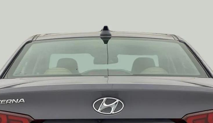 2019 Hyundai Verna 1.6 VTVT SX, Petrol, Manual, 96,922 km, Rear Windshield