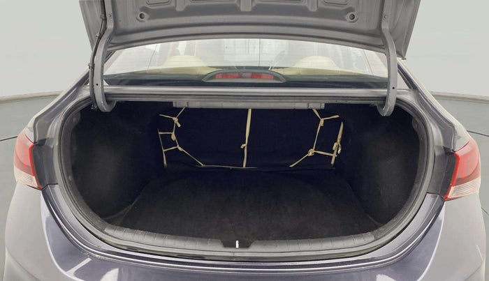 2019 Hyundai Verna 1.6 VTVT SX, Petrol, Manual, 96,922 km, Boot Open Zoomed View