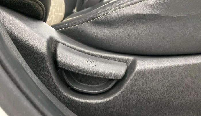 2018 Hyundai Grand i10 SPORTZ AT 1.2 KAPPA VTVT, Petrol, Automatic, 47,830 km, Driver Side Adjustment Panel