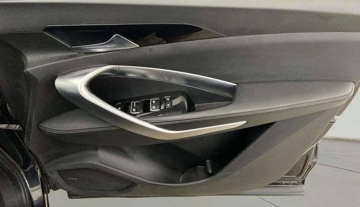 2020 MG HECTOR SHARP 1.5 DCT PETROL, Petrol, Automatic, 88,746 km, Driver Side Door Panels Control