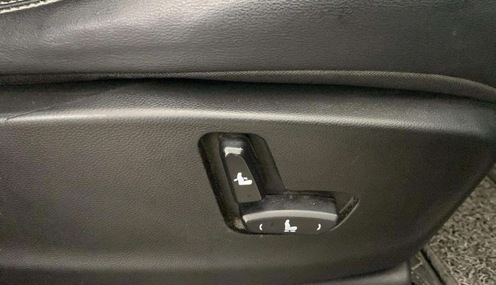 2020 MG HECTOR SHARP 1.5 DCT PETROL, Petrol, Automatic, 88,746 km, Driver Side Adjustment Panel