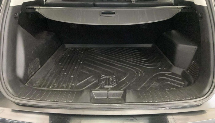 2020 MG HECTOR SHARP 1.5 DCT PETROL, Petrol, Automatic, 88,746 km, Boot Inside