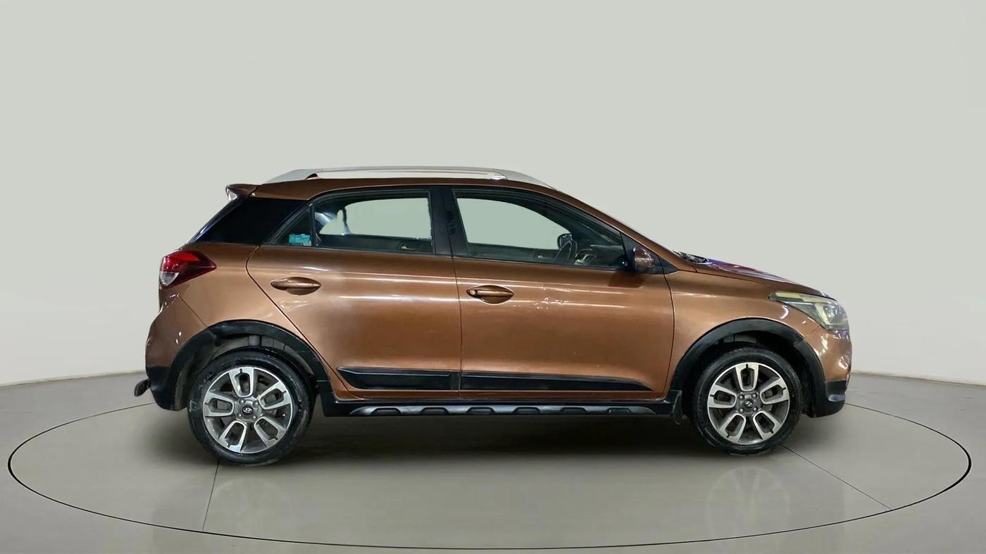 2015 Hyundai i20 Active 1.4 S, Diesel, Manual, 94,800 km, Right Side View