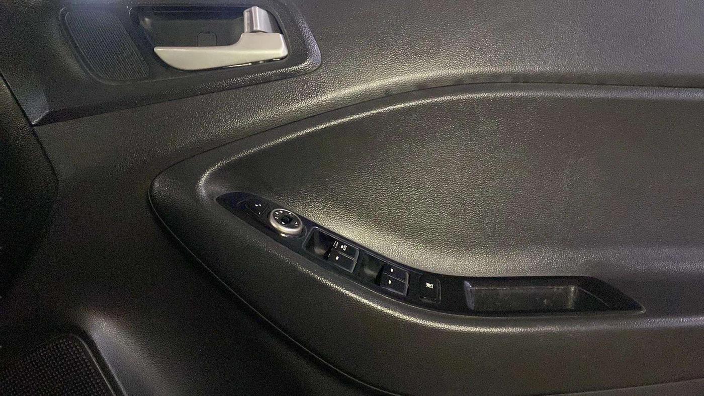 2015 Hyundai i20 Active 1.4 S, Diesel, Manual, 94,800 km, Driver Side Door Panels Control