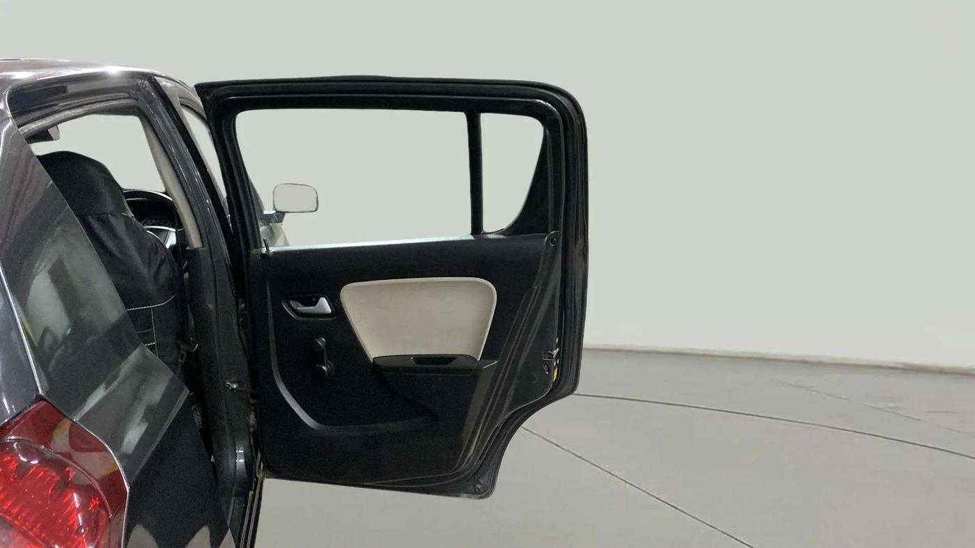 2021 Maruti Alto LXI CNG, CNG, Manual, 29,978 km, RHS Rear Door
