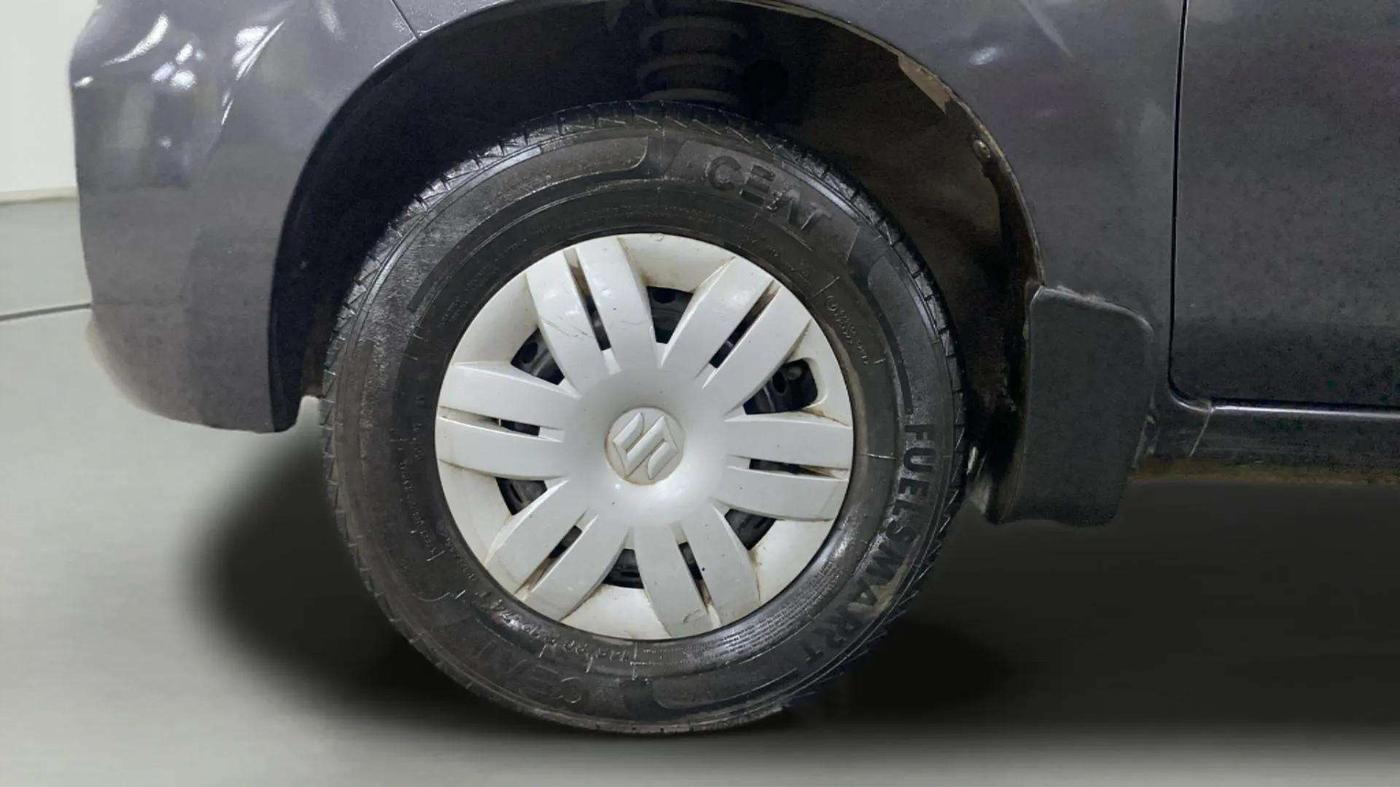 2021 Maruti Alto LXI CNG, CNG, Manual, 29,978 km, Left Front Wheel