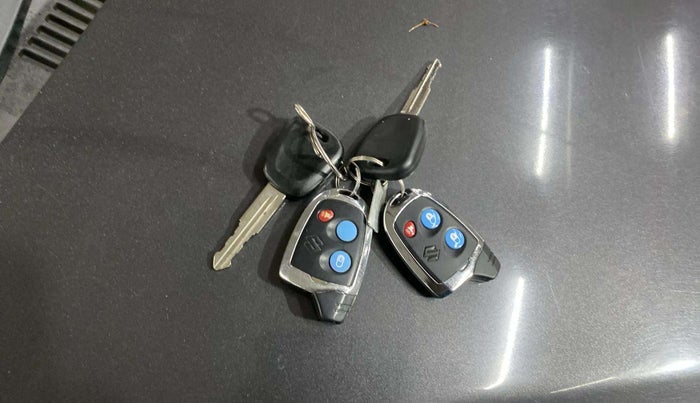 2021 Maruti Alto LXI CNG, CNG, Manual, 29,917 km, Key Close Up