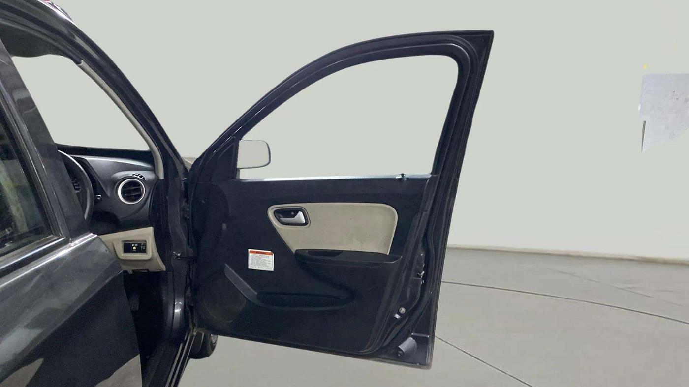 2021 Maruti Alto LXI CNG, CNG, Manual, 29,978 km, RHS Front Door