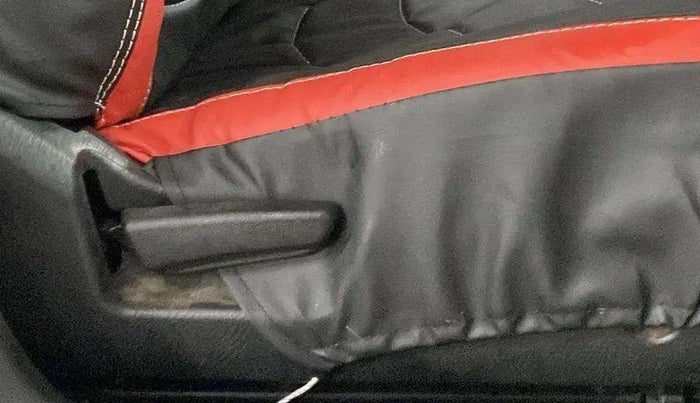 2021 Maruti Alto LXI CNG, CNG, Manual, 29,917 km, Driver Side Adjustment Panel