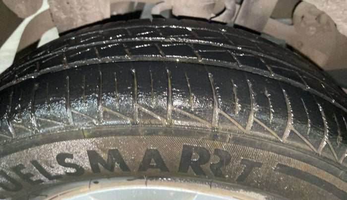 2021 Maruti Alto LXI CNG, CNG, Manual, 29,917 km, Right Rear Tyre Tread