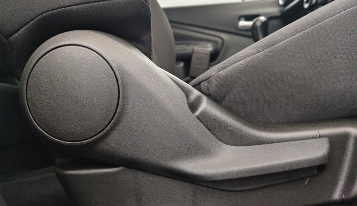 2023 Maruti Celerio VXI, Petrol, Manual, 18,433 km, Driver Side Adjustment Panel