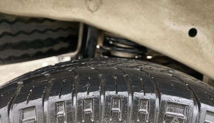 2021 Maruti Eeco 7 STR, Petrol, Manual, 73,097 km, Right Rear Tyre Tread