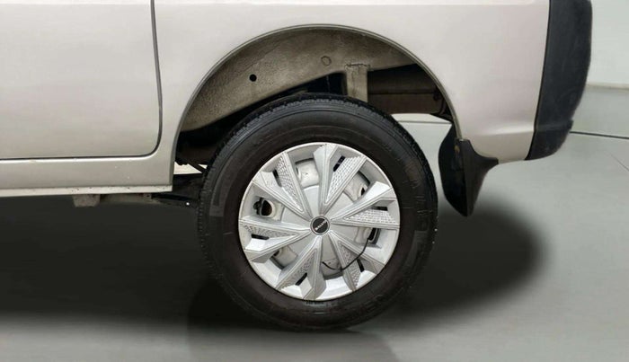 2021 Maruti Eeco 7 STR, Petrol, Manual, 73,097 km, Left Rear Wheel