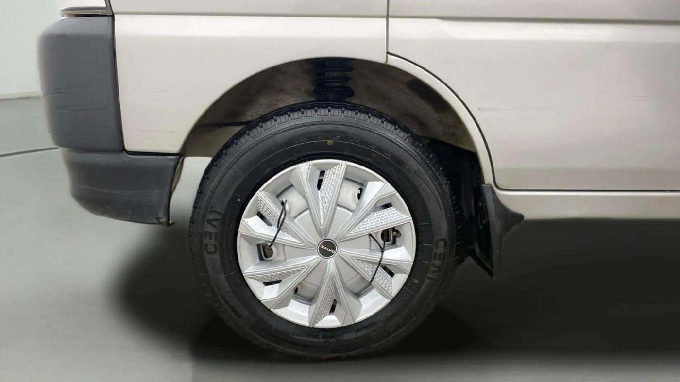 2021 Maruti Eeco 7 STR, Petrol, Manual, 73,097 km, Left Front Wheel