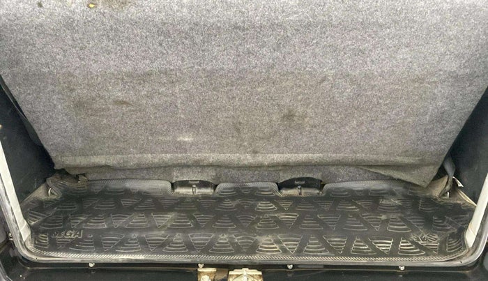 2021 Maruti Eeco 7 STR, Petrol, Manual, 73,097 km, Boot Inside