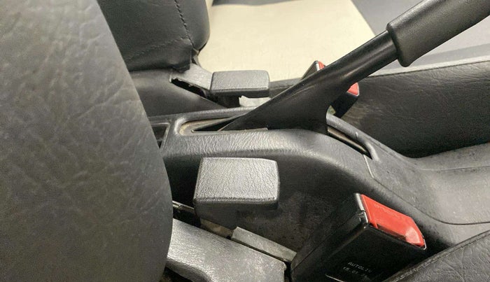 2021 Maruti Eeco 7 STR, Petrol, Manual, 73,097 km, Driver Side Adjustment Panel