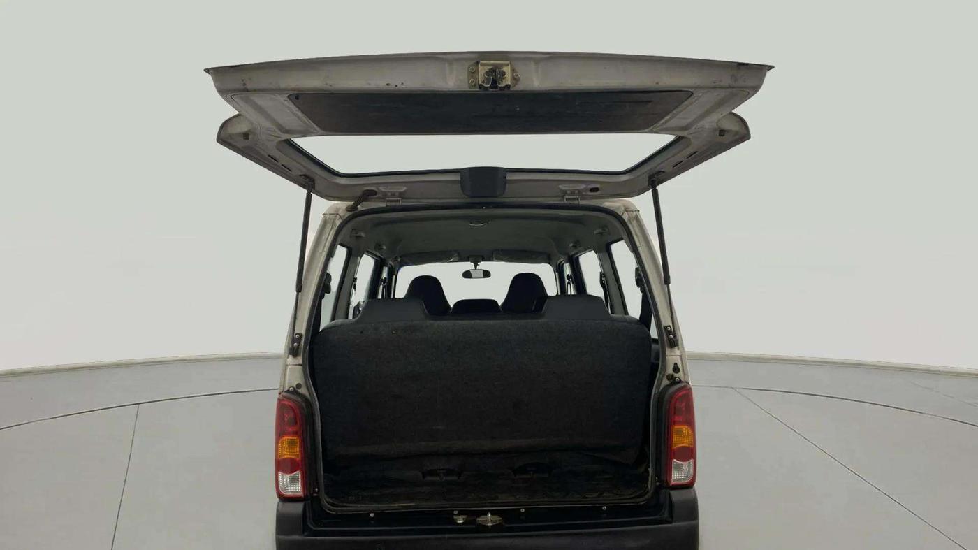 2021 Maruti Eeco 7 STR, Petrol, Manual, 73,097 km, Boot Door Open