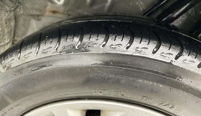 2019 Honda Amaze 1.2L I-VTEC VX, CNG, Manual, 73,238 km, Left Rear Tyre Tread