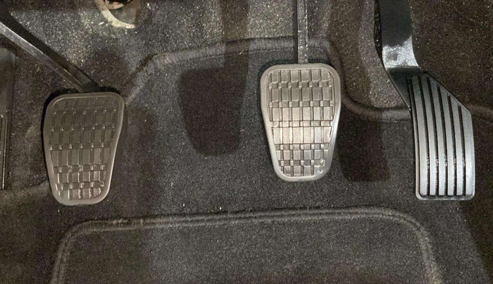 2022 Tata NEXON XZ PETROL, Petrol, Manual, 48,343 km, Pedals