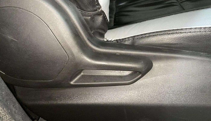 2022 Tata NEXON XZ PETROL, Petrol, Manual, 48,343 km, Driver Side Adjustment Panel