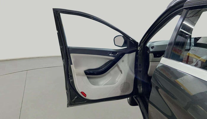 2022 Tata NEXON XZ PETROL, Petrol, Manual, 48,343 km, LHS Front Door