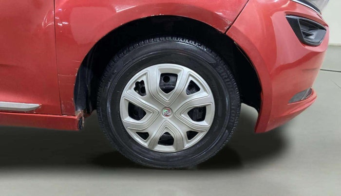 2021 Tata ALTROZ XE PETROL, Petrol, Manual, 34,095 km, Right Front Wheel