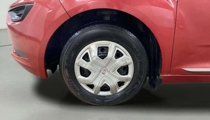 2021 Tata ALTROZ XE PETROL, Petrol, Manual, 34,095 km, Left Front Wheel