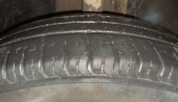 2021 Tata ALTROZ XE PETROL, Petrol, Manual, 34,095 km, Right Front Tyre Tread