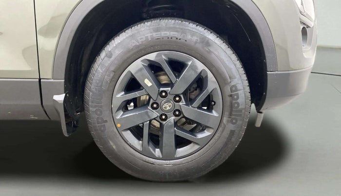 2021 Tata Harrier XZA PLUS 2.0L, Diesel, Automatic, 57,357 km, Right Front Wheel