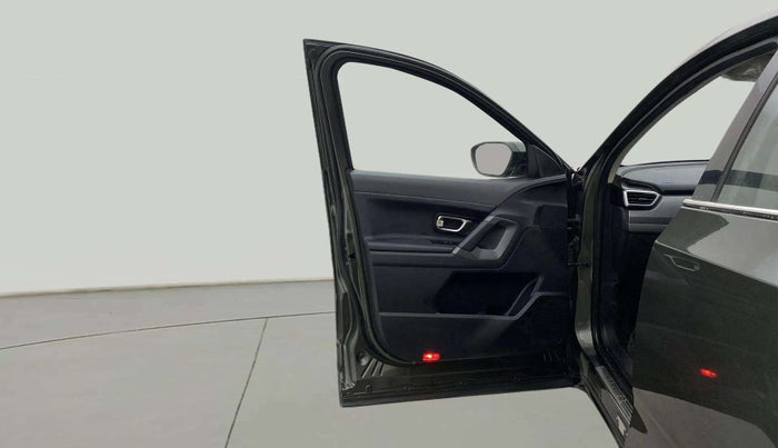 2021 Tata Harrier XZA PLUS 2.0L, Diesel, Automatic, 57,357 km, LHS Front Door