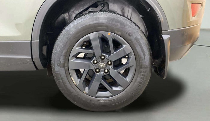 2021 Tata Harrier XZA PLUS 2.0L, Diesel, Automatic, 57,357 km, Left Rear Wheel