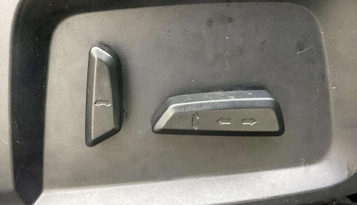 2021 Tata Harrier XZA PLUS 2.0L, Diesel, Automatic, 57,357 km, Driver Side Adjustment Panel