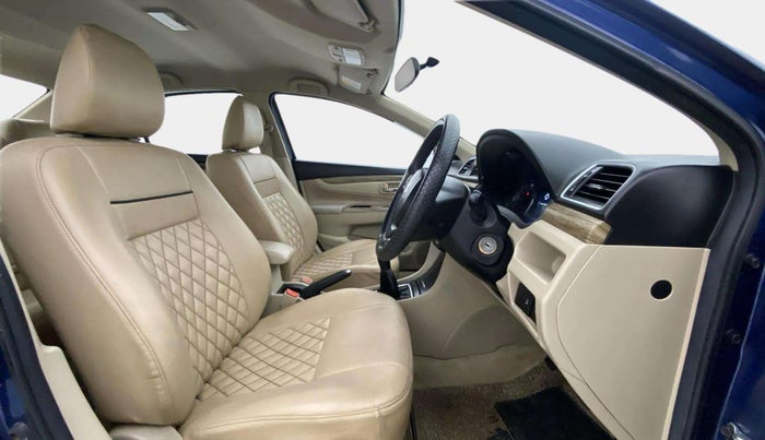 2020 Maruti Ciaz DELTA 1.5 SHVS MT PETROL, Petrol, Manual, 43,662 km, Right Side Front Door Cabin