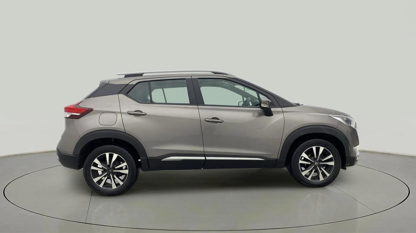 2020 Nissan Kicks XV 1.5, Petrol, Manual, 81,457 km, Right Side View