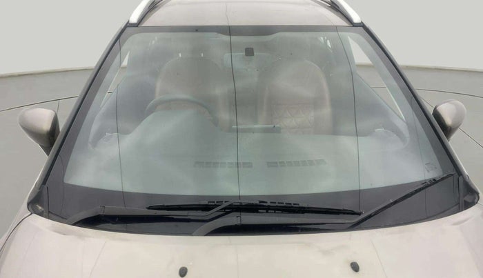 2020 Nissan Kicks XV 1.5, Petrol, Manual, 81,391 km, Front Windshield