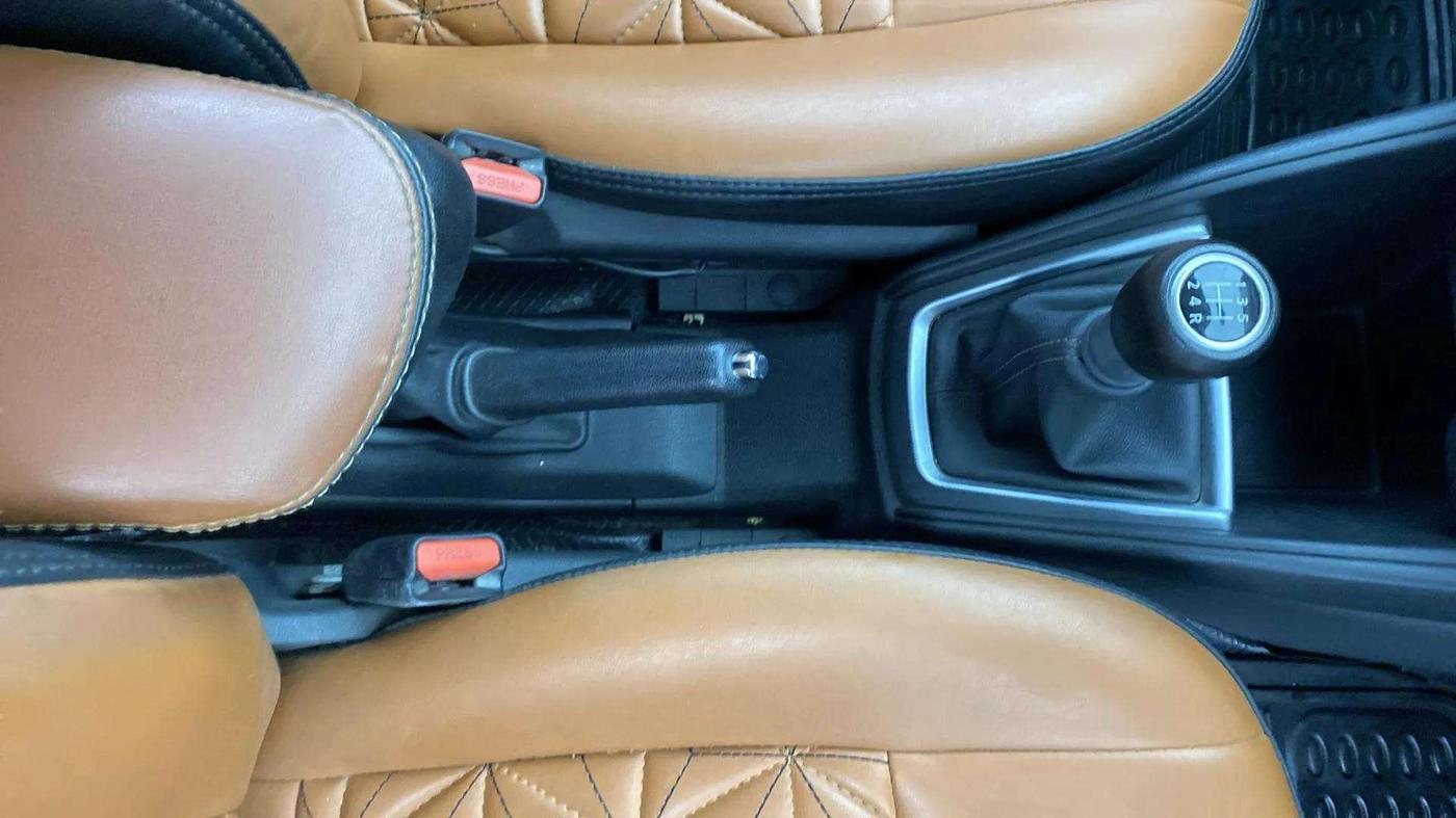 2020 Nissan Kicks XV 1.5, Petrol, Manual, 81,457 km, Gear Lever