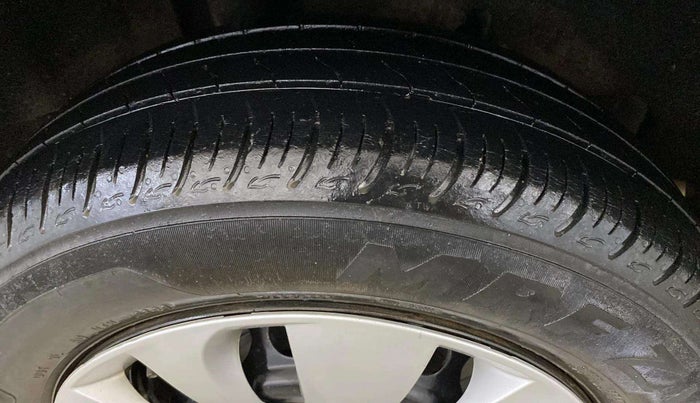 2020 Maruti Baleno DELTA CVT PETROL 1.2, Petrol, Automatic, 53,652 km, Left Front Tyre Tread
