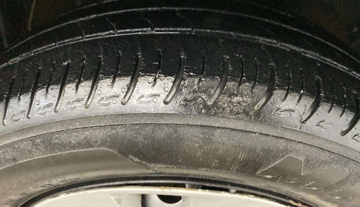 2020 Maruti Baleno DELTA CVT PETROL 1.2, Petrol, Automatic, 53,652 km, Right Front Tyre Tread