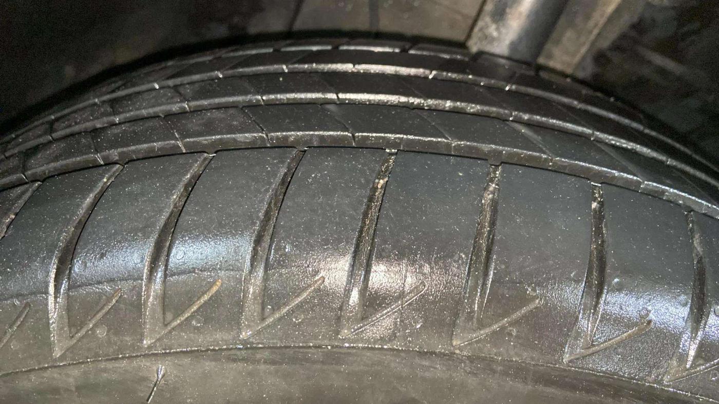 2021 Tata PUNCH CREATIVE  MT, Petrol, Manual, 64,957 km, Right Front Tyre Tread