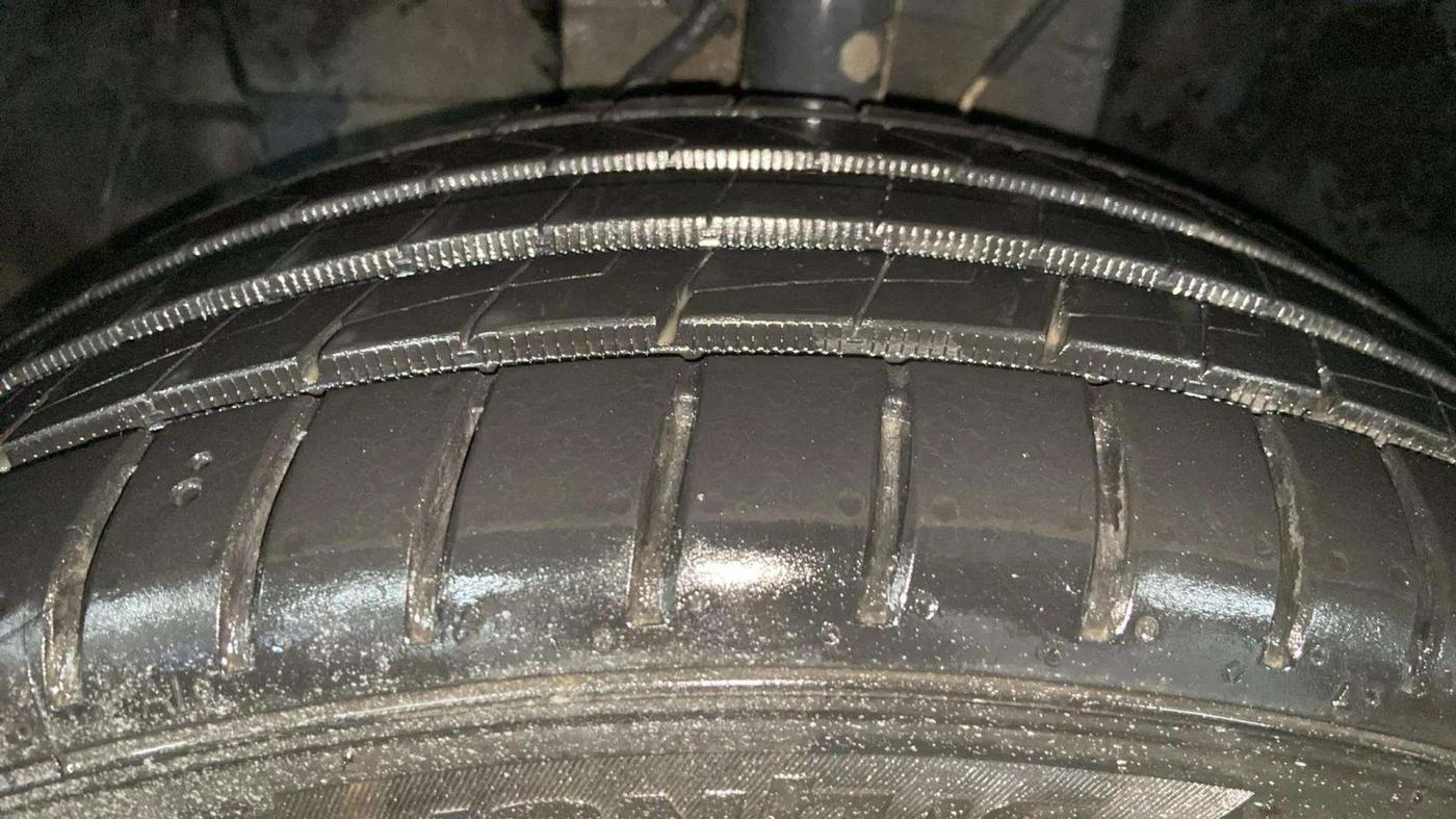 2021 Tata PUNCH CREATIVE  MT, Petrol, Manual, 64,957 km, Left Front Tyre Tread