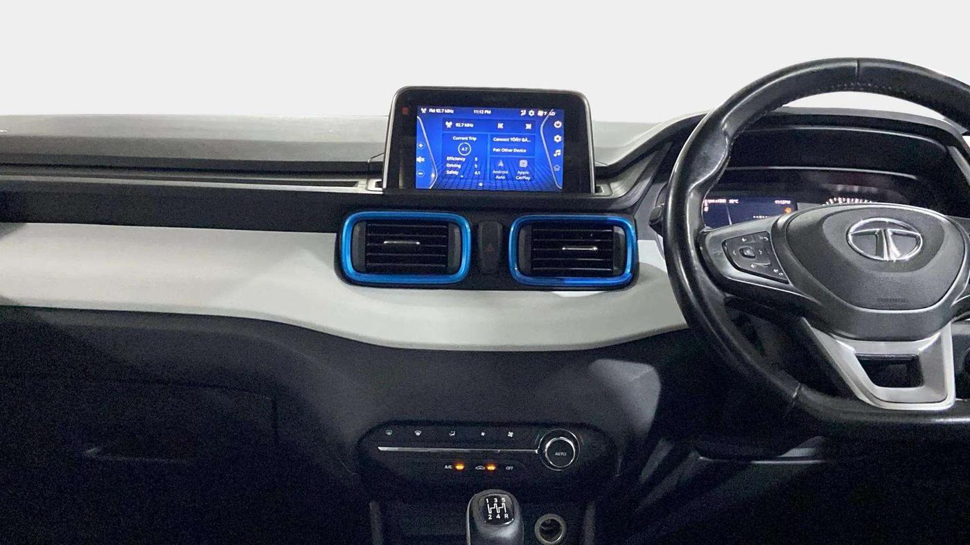 2021 Tata PUNCH CREATIVE  MT, Petrol, Manual, 64,957 km, Air Conditioner