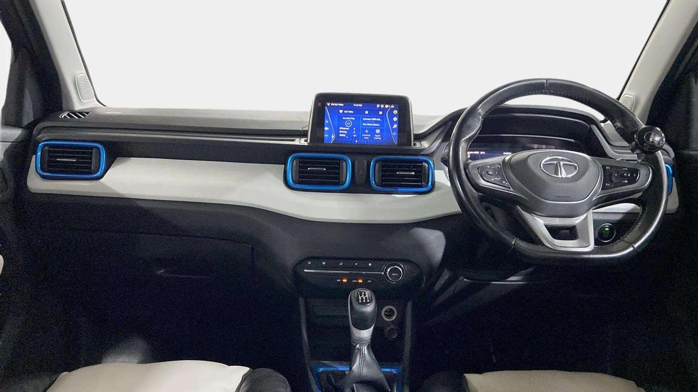 2021 Tata PUNCH CREATIVE  MT, Petrol, Manual, 64,957 km, Dashboard