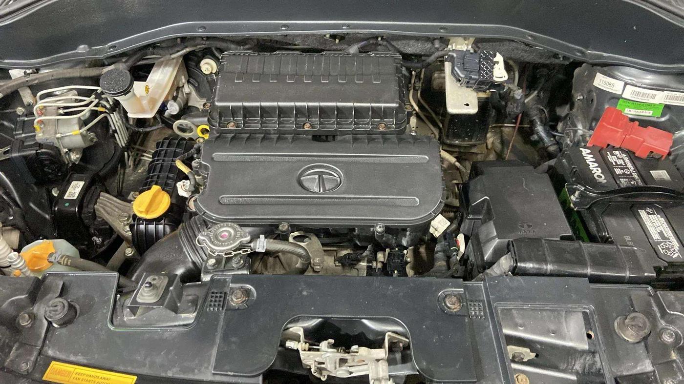 2021 Tata PUNCH CREATIVE  MT, Petrol, Manual, 64,957 km, Engine View