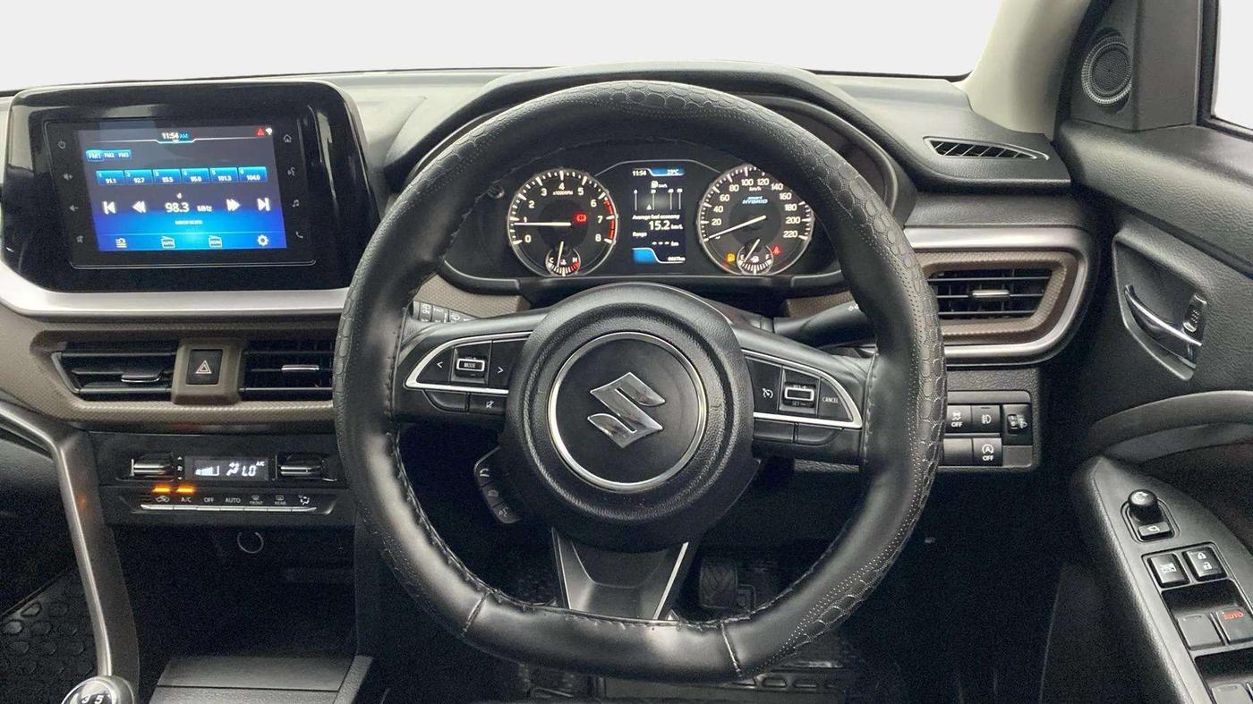 2024 Maruti BREZZA ZXI + SMART HYBRID DUAL TONE, Petrol, Manual, 9,742 km, Steering Wheel Close Up